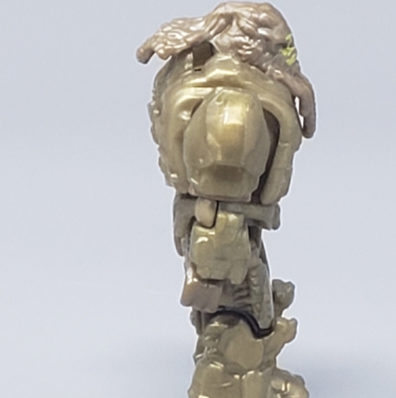 Mega Construx Halo Golden Atriox Mini Action Figure - Picture 2 of 8
